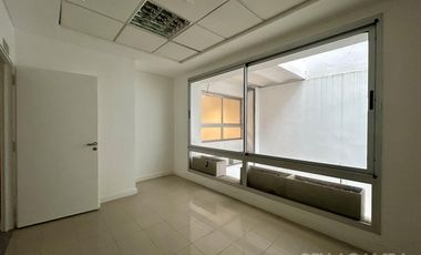 LOCAL EN ALQUILER MICROCENTRO