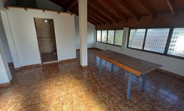 Departamento un ambiente amplio - Morón