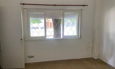 PH en HORARIO QUIROGA 3795 ESQUINA RAFAEL OBLIGADO