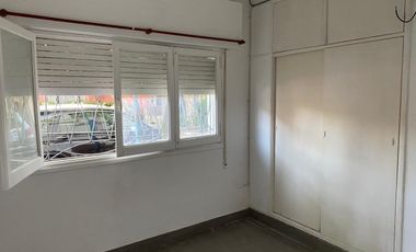 PH en HORARIO QUIROGA 3795 ESQUINA RAFAEL OBLIGADO