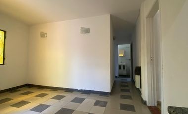 PH en HORARIO QUIROGA 3795 ESQUINA RAFAEL OBLIGADO