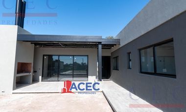 Venta- Casa - Ibarlucea