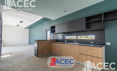 Venta- Casa - Ibarlucea