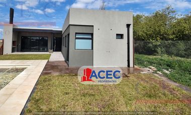 Venta- Casa - Ibarlucea