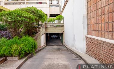 Semipiso en Venta de 4 Dormitorios con Cochera, Apto Crédito - Barrio Centro