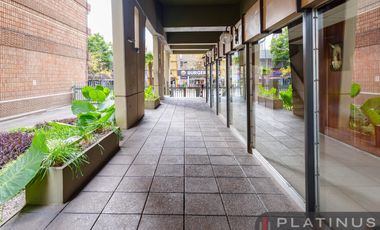 Semipiso en Venta de 4 Dormitorios con Cochera, Apto Crédito - Barrio Centro