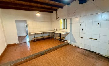 PROPIEDAD - LOCAL Y TERRENO EN PUEBLO ESTHER 3000M2