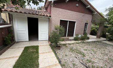 Casa de 2 dormitorios en Burzaco