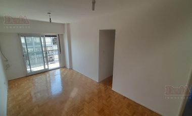 Alquiler - Departamento - 3 ambientes - Luminoso - Balcón - Palermo