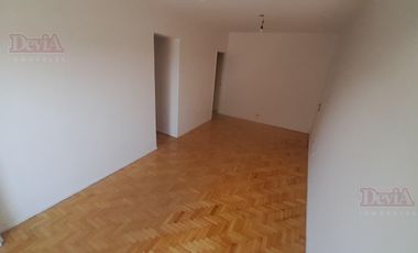 Alquiler - Departamento - 3 ambientes - Luminoso - Balcón - Palermo