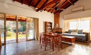 Venta Casa Quinta, 4 amb con importante lote y pileta en Malvinas Argentinas