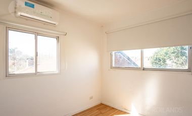 Venta Casa Quinta, 4 amb con importante lote y pileta en Malvinas Argentinas