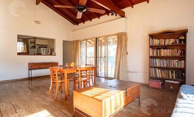 Venta Casa Quinta, 4 amb con importante lote y pileta en Malvinas Argentinas