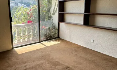 Casa en venta en Lomas de Tecamachalco, Naucalpan de Juárez, México