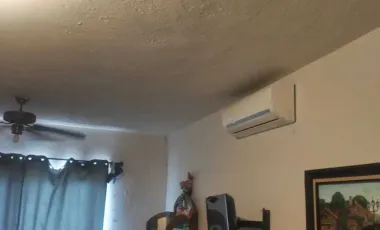 Casa en venta en Villa Universidad, San Nicolás de los Garza, Nuevo León