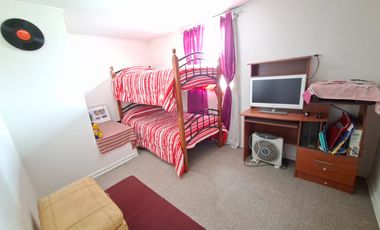 HERMOSA CASA DE   4 DORM 2 BAÑOS  1 ESTAC CASA  LO ESPEJO