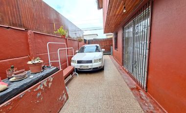 HERMOSA CASA DE   4 DORM 2 BAÑOS  1 ESTAC CASA  LO ESPEJO