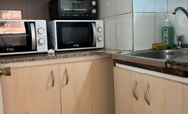 AMPLIA OFICINA, CON ESPACIOS LUMINOSOS, METRO L1