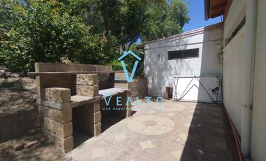 ARRIENDO CASA  ESQUINA DE 2 PISOS  EN CIUDAD DE LOS VALLES