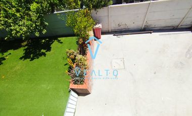 ARRIENDO CASA  ESQUINA DE 2 PISOS  EN CIUDAD DE LOS VALLES