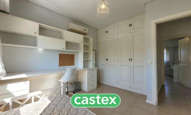 Casa en venta con renta en  La Lomada De Pilar