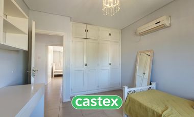 Casa en venta con renta en  La Lomada De Pilar