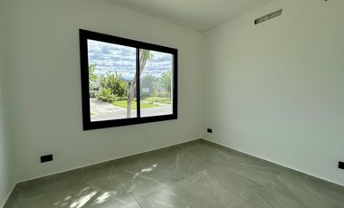 VENTA, CASA, SAN MATIAS, AREA 4, LOTE AL 700, 5 AMBIENTES