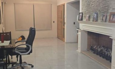 Casa en  barrio privado La Fontana