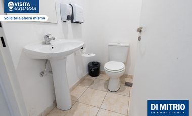 ¡Viví frente al Parque Lezama en este moderno 2 ambientes con balcón!