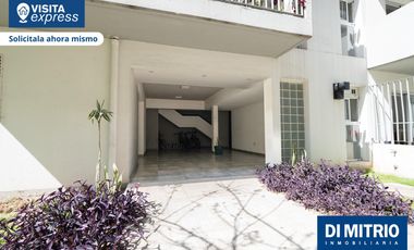 ¡Viví frente al Parque Lezama en este moderno 2 ambientes con balcón!