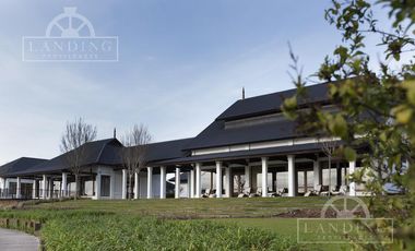 Depto PB con jardin al rio, 3 dormitorios y dependencia - Dos cocheras- con renta h/ 04/26