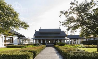 Depto PB con jardin al rio, 3 dormitorios y dependencia - Dos cocheras- con renta h/ 04/26