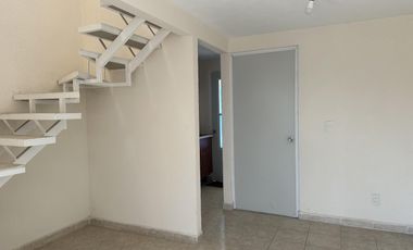 Casa en venta, cómoda y bien distribuida