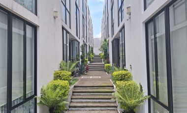 Casa tipo Town House  en  Venta en Av. Toluca