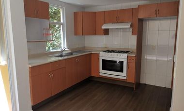 Preciosa Casa en condominio