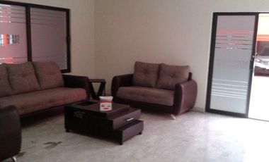 casa con uso de suelo, en renta