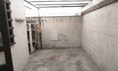 Casa sola en venta en Valle San Pedro Urbi Quinta Versalles, Tecámac, México