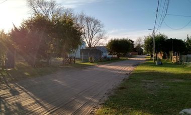 VENTA CASA EN MAR DE AJO GAS NATURAL GARAGE PARA DOS AUTOS