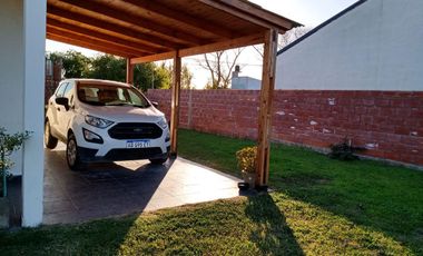 VENTA CASA EN MAR DE AJO GAS NATURAL GARAGE PARA DOS AUTOS