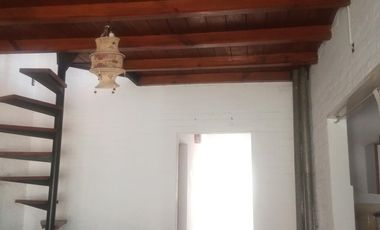 VENTA CASA 3 AMBIENTES PARQUE GALÓN ENTRADA PARA AUTO