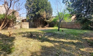OPORTUNIDAD, Casa a reciclar - A la venta en el centro de Cañuelas