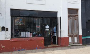 OPORTUNIDAD, Casa a reciclar - A la venta en el centro de Cañuelas
