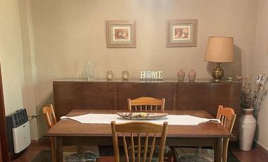 Excelente propiedad 6 ambientes en 2 plantas en muy buena zona de Munro