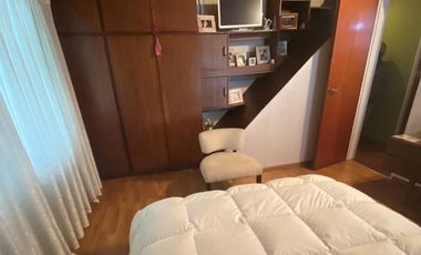 Excelente propiedad 6 ambientes en 2 plantas en muy buena zona de Munro