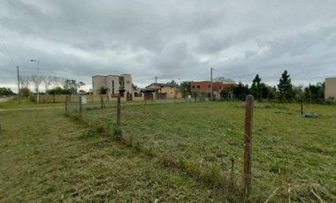 Terreno en  venta Funes Town