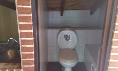 local casa venta  City Bell centro comercial gastronómico lote  250 m2