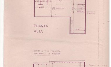 local casa venta  City Bell centro comercial gastronómico lote  250 m2