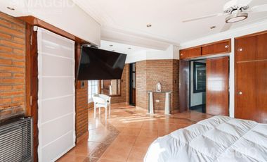 Venta Casa 5 Ambientes Tapiales