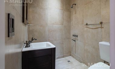 Venta Casa 5 Ambientes Tapiales