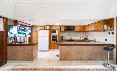 Venta Casa 5 Ambientes Tapiales